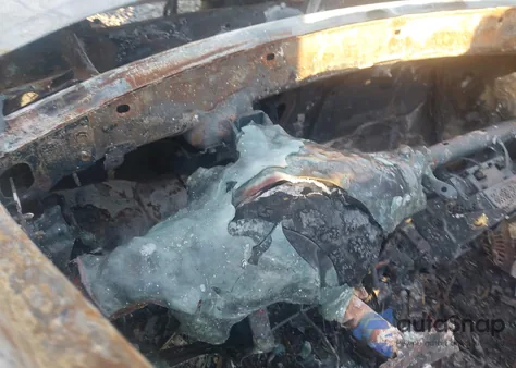 2003 Toyota Camry Xle V6 z USA, uszkodzony, nr VIN 4T1BF30K43U559750